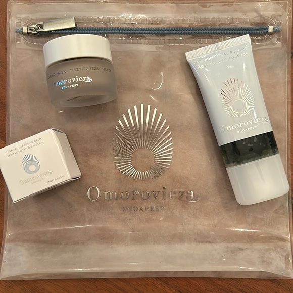 Omorovicza Budapest Gift Set with Bag - Picture 6 of 11